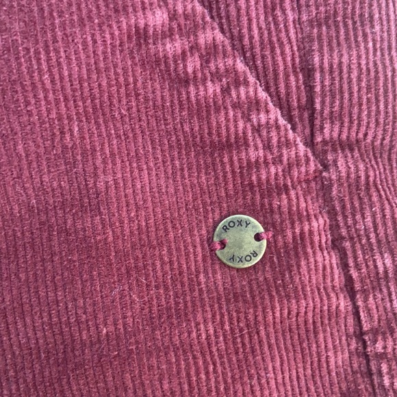 Roxy Maroon velvet shorts in size M - Picture 2 of 4